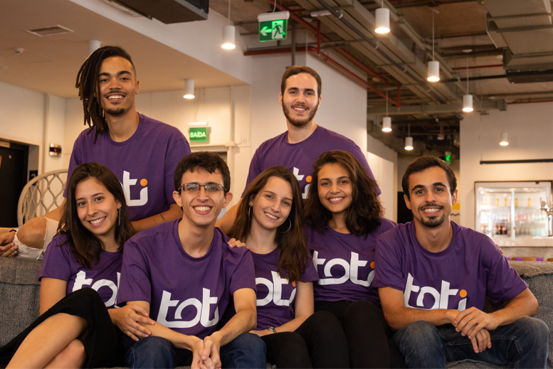 Diversidade: empresa oferece formação em tecnologia para refugiados Equipe de fundadores da Toti.