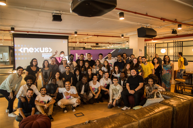 Na foto, equipe da Toti reunida. Na foto, equipe da Toti reunida.
