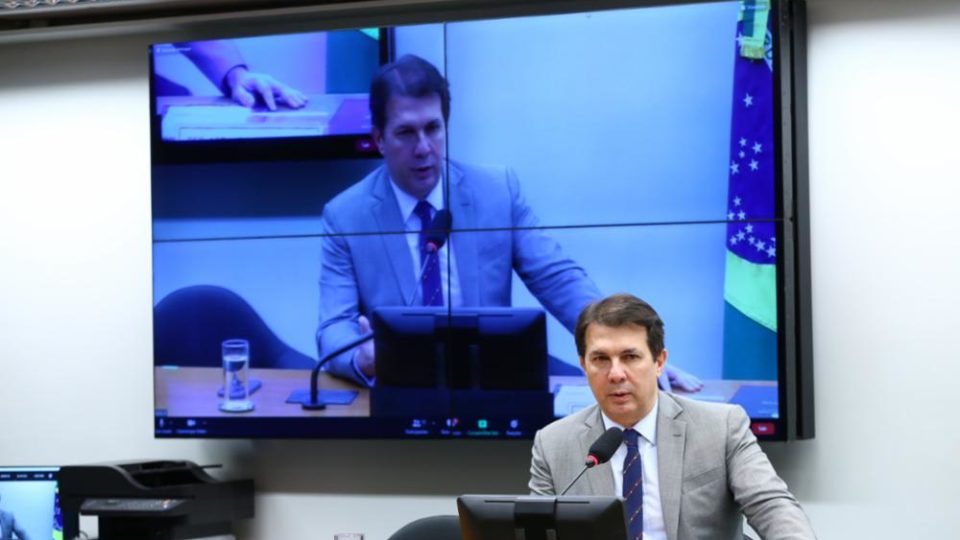 A reforma administrativa e o Estado refém dos corporativismos O relator da reforma administrativa, deputado Arthur Maia