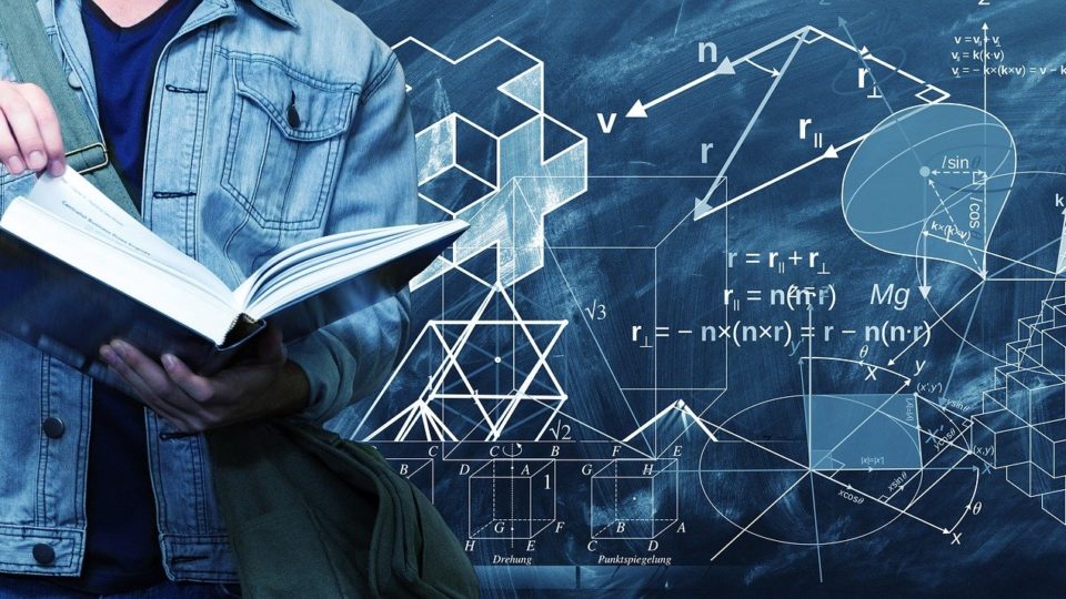Sobre a polêmica do Novo Ensino Médio (NEM): qual a sua posição? Sobre a polêmica do Novo Ensino Médio (NEM): qual a sua posição?