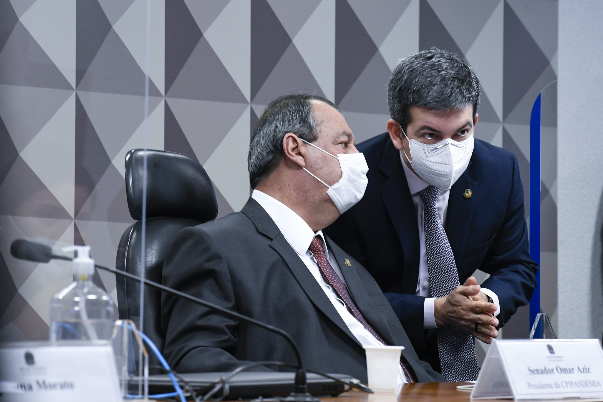Os senadores Omar Aziz e Randolfe Rodrigues, presidente e vice da CPI da Covid