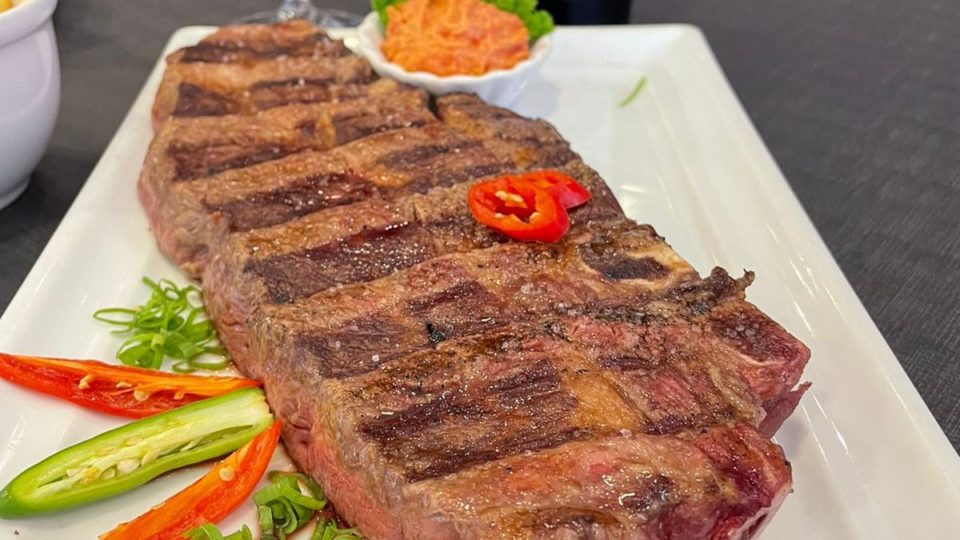 Rodízio de churrasco volta ao Centro Cívico na JP Steakhouse JP Steakhouse