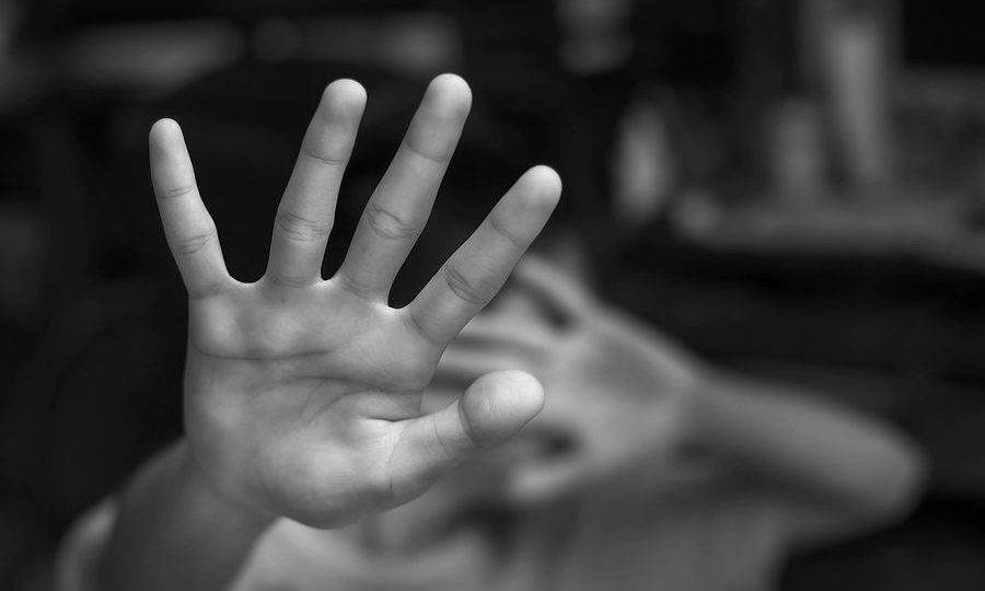 A marca da maldade: grupos de internet incentivam jovens a cometer suicídio A marca da maldade: grupos de internet incentivam jovens a cometer suicídio