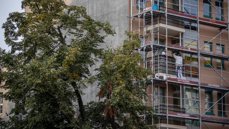 Vista de um prédio de apartamentos em Berlim, Alemanha, 27 de setembro