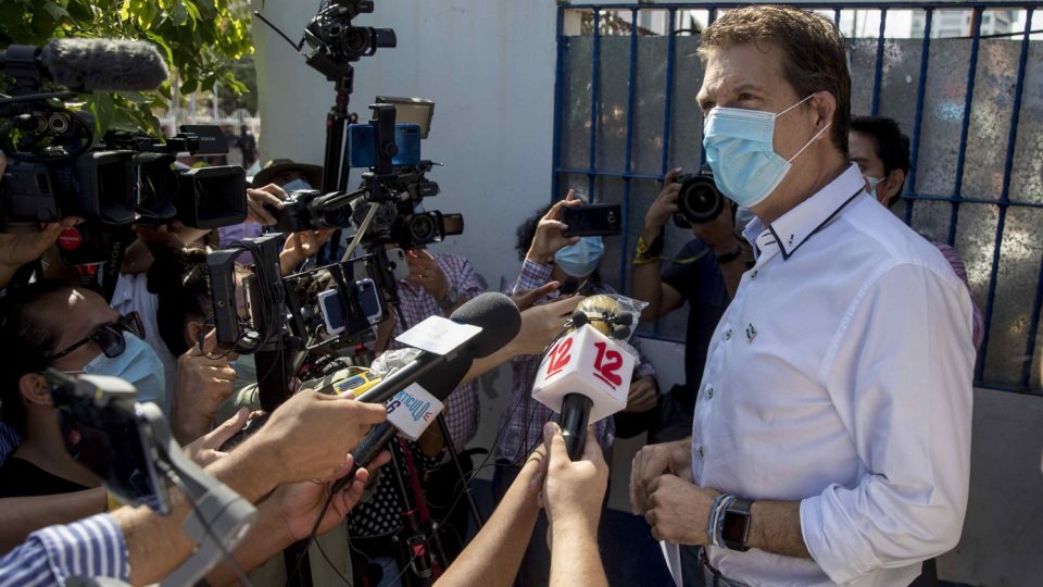Jornalistas presos em Cuba e Nicarágua recebem prêmio de liberdade de imprensa Holmann Chamorro, diretor-geral do jornal La Prensa, está preso desde agosto pela ditadura de Daniel Ortega