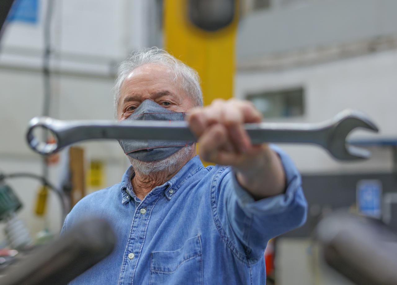 Ex-presidente Lula não foi ao ato programado pela esquerda na Avenida paulista