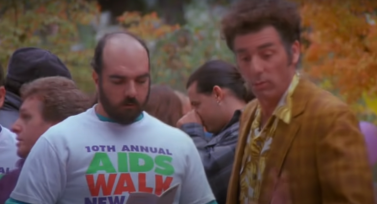 O ator Michael Richards no papel de Kramer