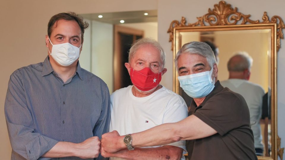 Em busca de alianças, Lula vai conversar até com aliados de Bolsonaro em Brasília Lula