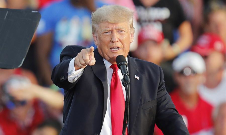 Trump elogia eficácia de vacinas da Covid: “Funcionam, mas alguns não estão tomando” O ex-presidente americano Donald Trump em comício do Partido Republicano em Wellington, Ohio, 26 de junho