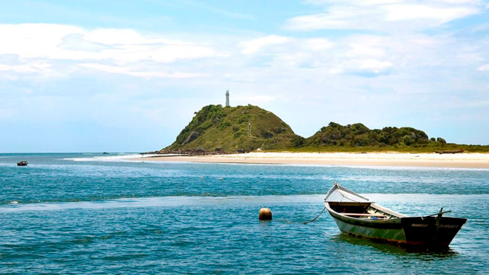 As praias da Ilha do Mel são um show à parte.
