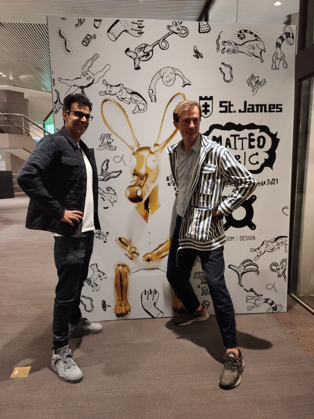 Ricardo Saad, da St. James, e o designer Matteo Cibic Ricardo Saad, da St. James, e o designer Matteo Cibic