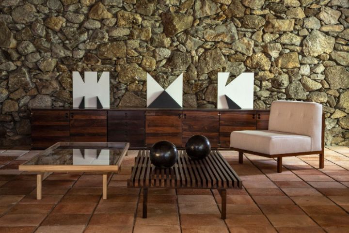 Mostra destaca trabalhos dos nomes que estão entre os gigantes do design nacional. Mostra destaca trabalhos dos nomes que estão entre os gigantes do design nacional.