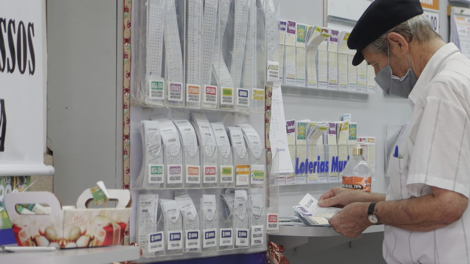 Por mais arrecadação, governo propõe recriar loteria extinta no governo Requião Por mais arrecadação, governo propõe recriar loteria extinta no governo Requião