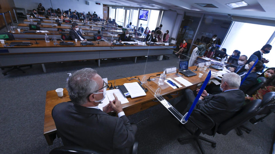 A outra CPI CPI da Covid se eximiu de investigar estados e municípios.