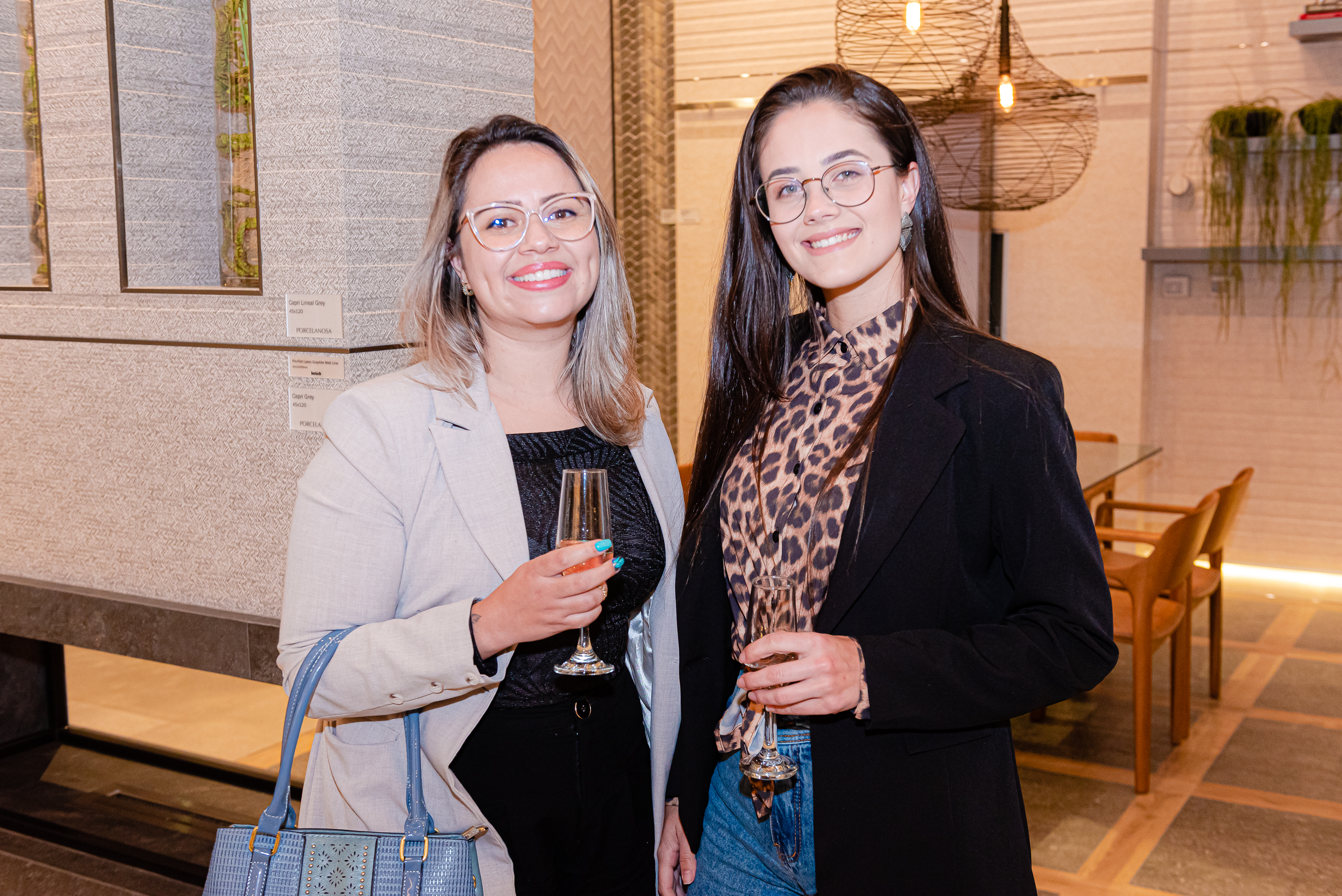 Jéssica de Freitas e Catarina Giembra Jéssica de Freitas e Catarina Giembra