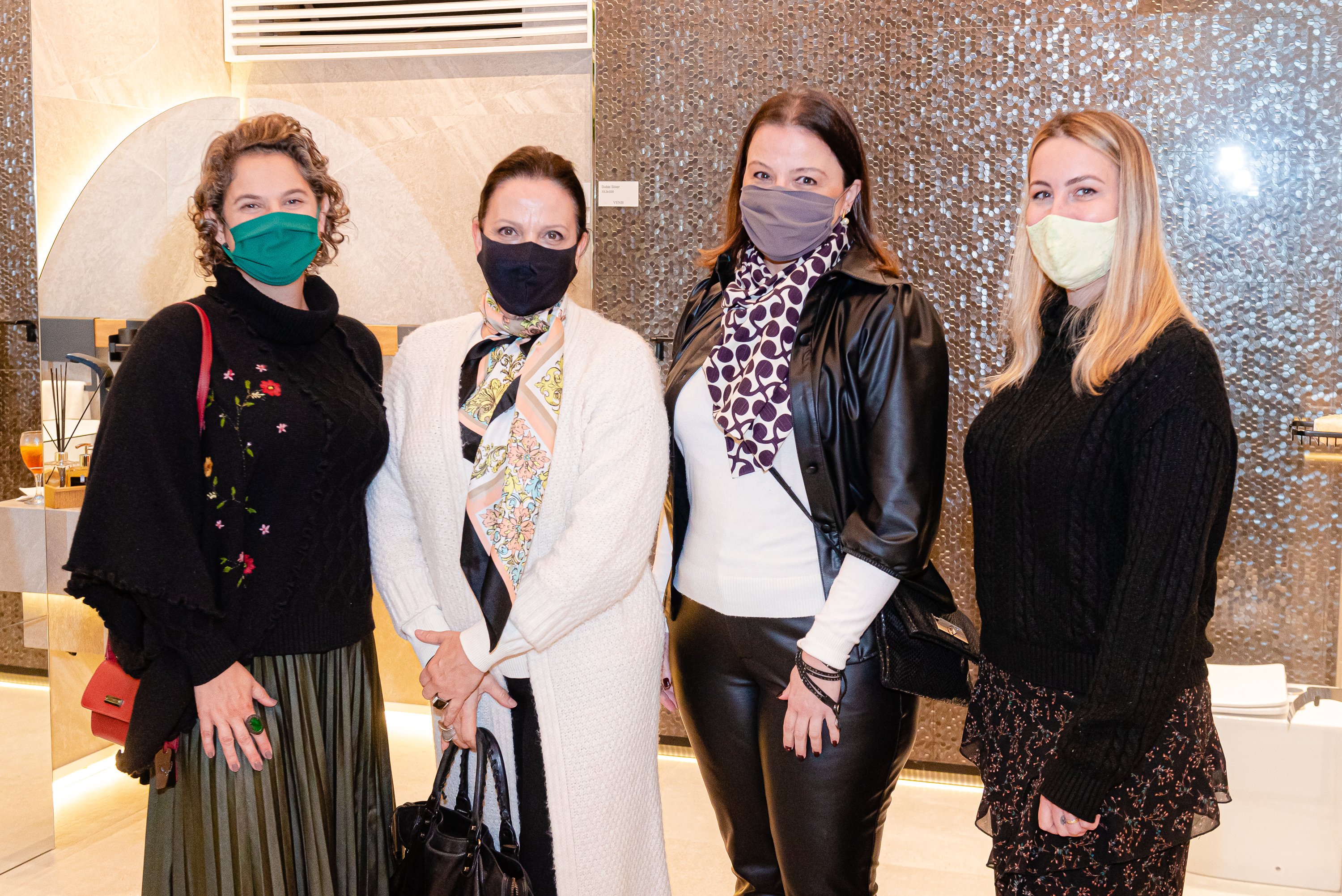 Janaína Bazzo, Silmara Pimpão, Luize Bussi e Mariana Saltini Janaína Bazzo, Silmara Pimpão, Luize Bussi e Mariana Saltini