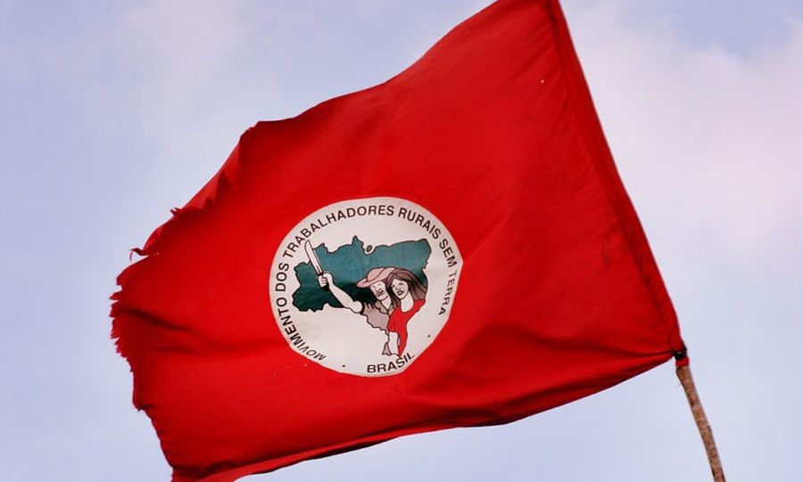 Duas famílias relataram à reportagem que sofreram agressões. Elas acusam integrantes do MST