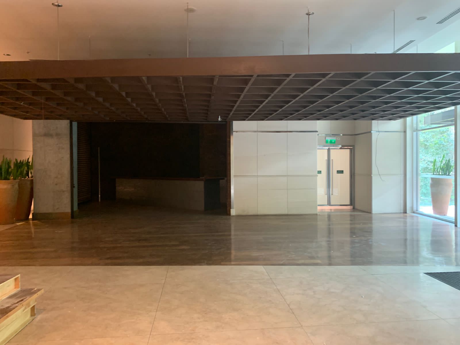 O local do Emy já está livre e as obras começando. O local do Emy já está livre e as obras começando.