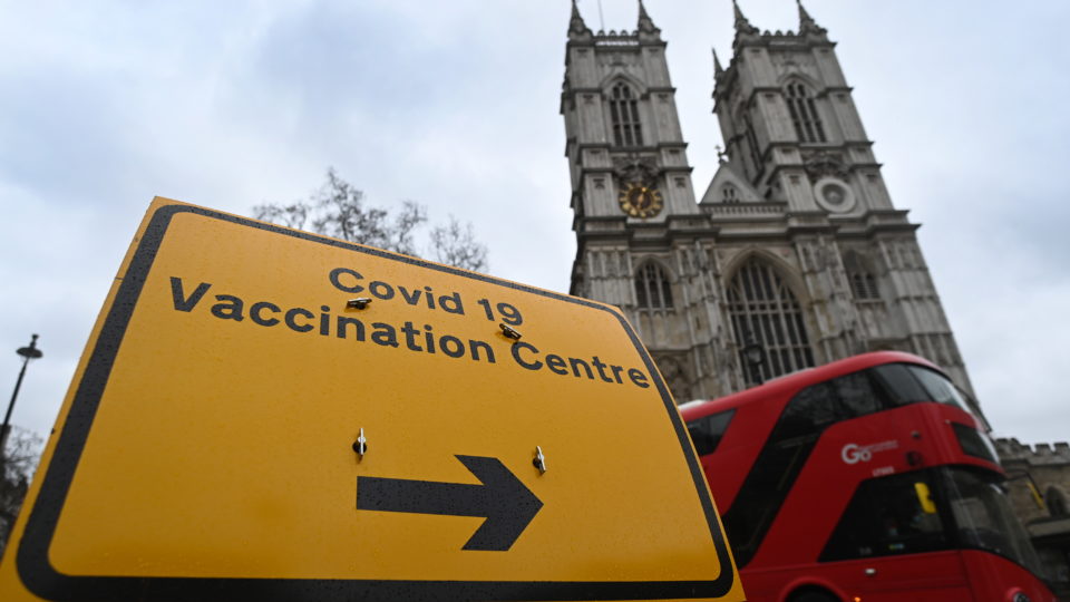 Inglaterra: estatísticas apontam maior proteção entre vacinados Abadia de Westminster