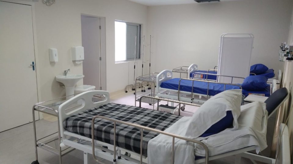 Covid-19: Brasil registra 130 mortes pela doença nas últimas 24h Covid-19: Brasil registra 130 mortes pela doença nas últimas 24h