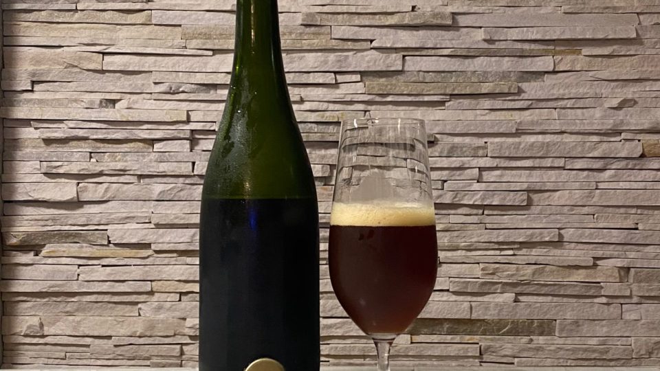 Cerveja maturada por quase dois anos leva prêmio de melhor produção caseira A Grand Cru 2019, do curitibano Jean Nascimento, no estilo Wild Specialty Beer, maturou por cerca de um ano e oito meses em um barril, além de aproximadamente mais um ano na garrafa