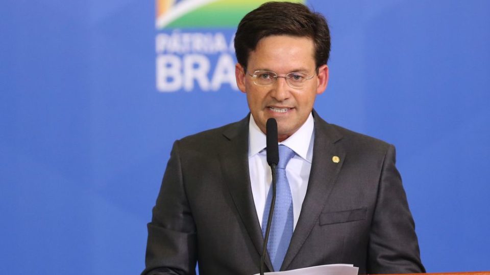 Governo confirma Auxílio Brasil de R$ 400 dentro do teto de gastos e anuncia reajuste de 20% Auxílio Brasil