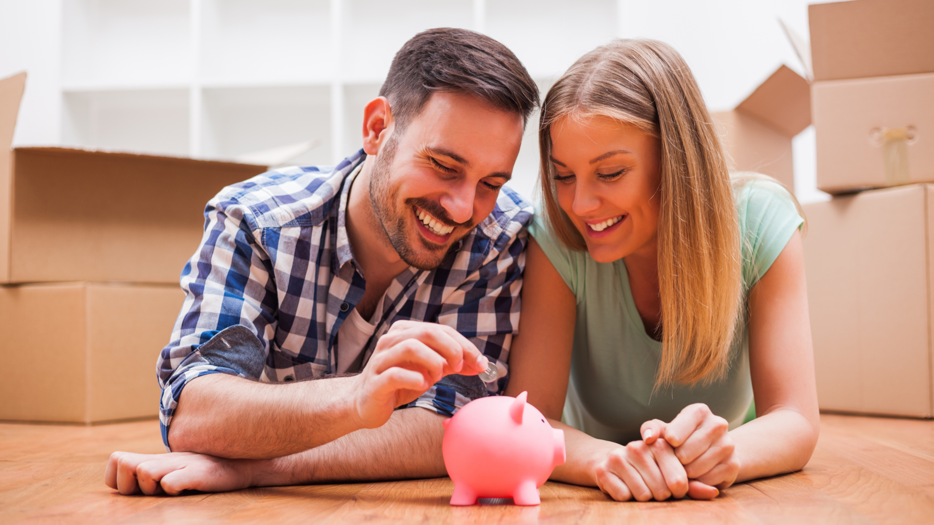 Para comprar seu primeiro imóvel, organize suas finanças.