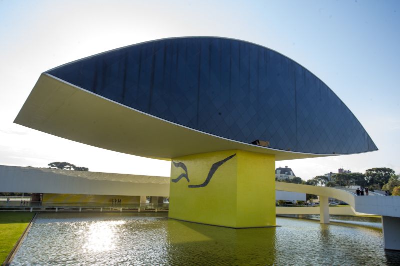 Museu Oscar Niemeyer suspendeu eventos na área externa.