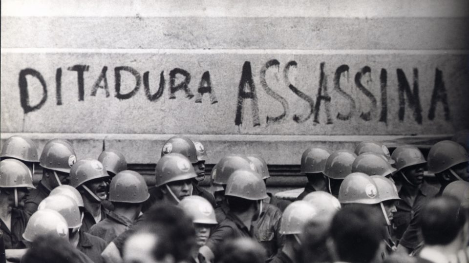 Por que João Cezar de Castro Rocha faz teoria da conspiração, parte 4 A esquerda que lutava contra a ditadura queria democracia ou simplesmente implantar outra ditadura?