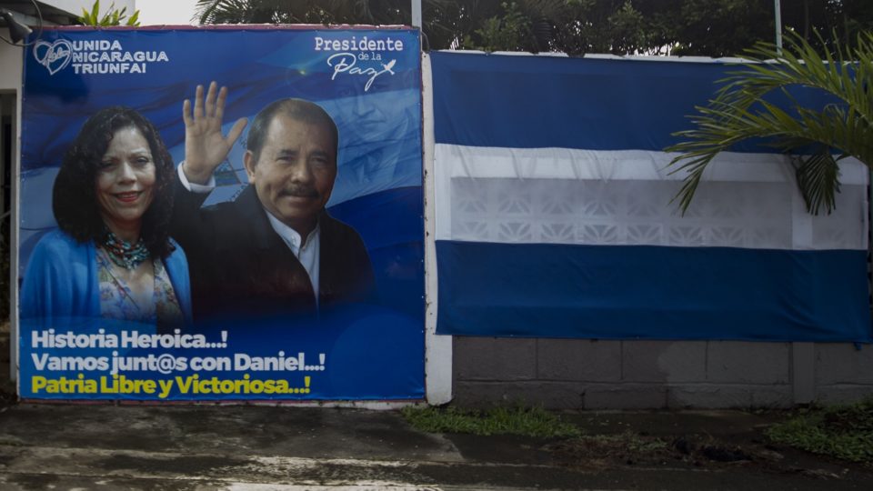 Propaganda eleitoral do ditador Daniel Ortega em Manágua, capital da Nicarágua