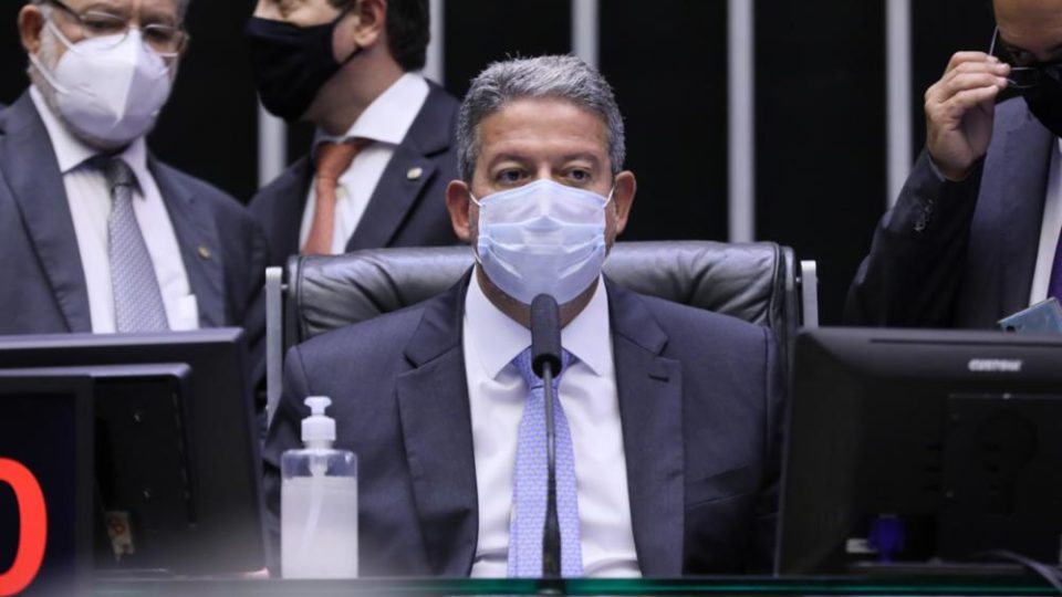 Por 11 votos, Câmara rejeita PEC que dava mais poder ao Congresso no Conselho do MP Presidente da Câmara, Arthur Lira, comandou sessão que aprovou a PEC do Ministério Público.