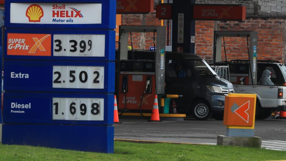 Maior produtor, Brasil tem gasolina entre as mais caras da América Latina Gasolina - equador