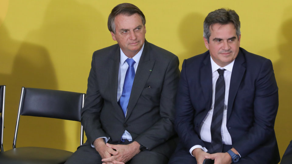 A um ano das eleições, PL, PP e PTB travam guerra fria por filiação de Bolsonaro PTB