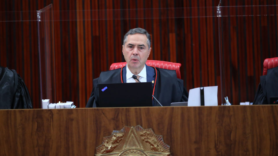 TSE ignora a vontade de 427.749 eleitores ao cassar deputado TSE