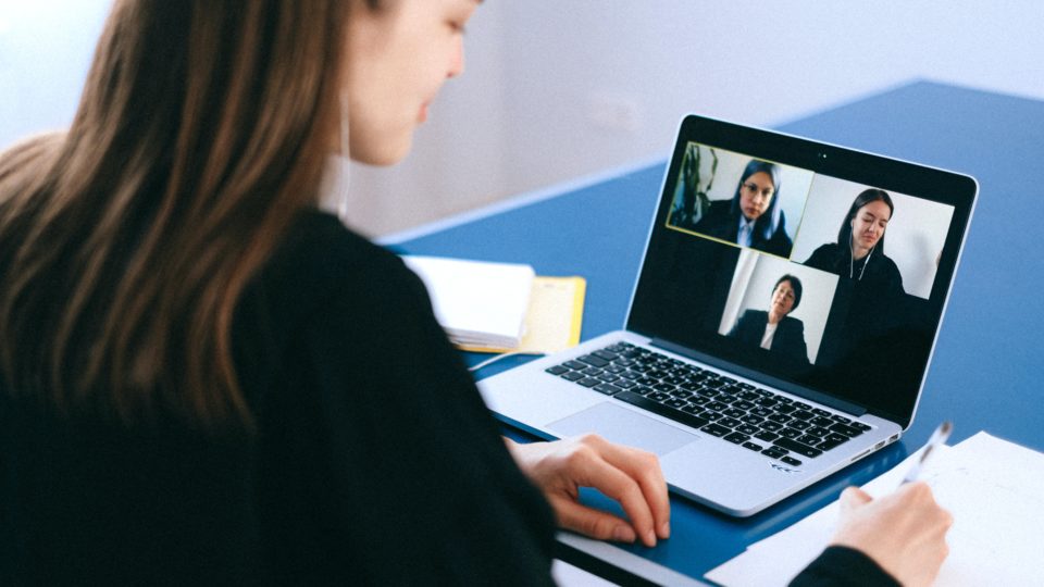 Videochamadas: qual é o papel da tecnologia no futuro do trabalho? Videochamadas: qual é o papel da tecnologia no futuro do trabalho?
