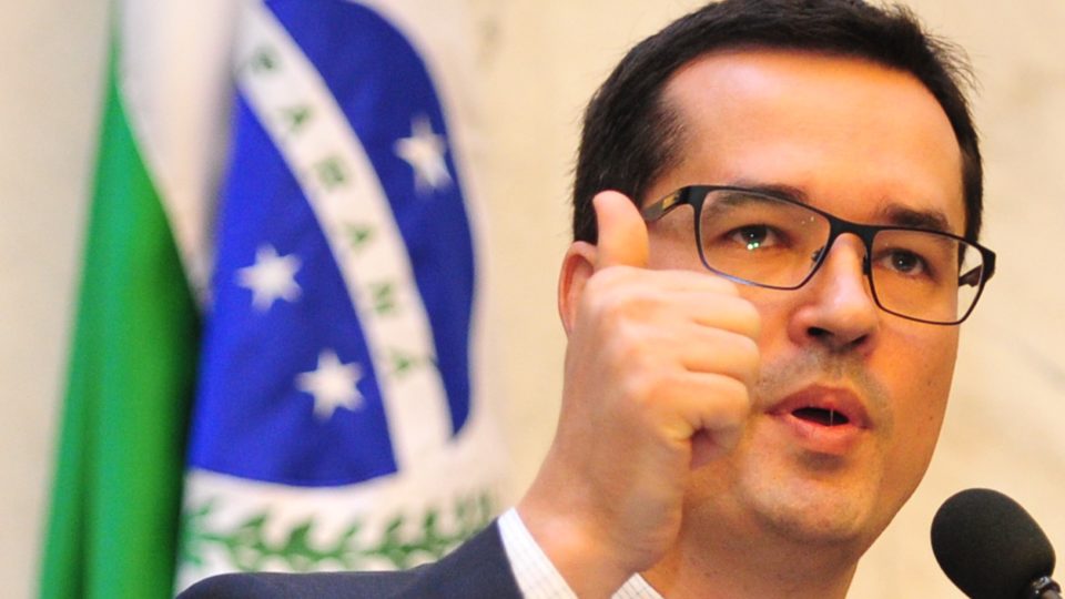 O que significa a entrada de Moro e Dallagnol para a política Dois dos principais nomes atrelados à Lava Jato, Deltan Dallagnol e Sergio Moro, dão a entender que disputarão cargos eletivos. Quais as implicações disso?
