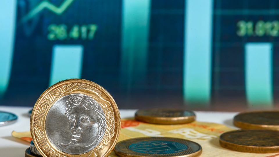 A ressaca do mundo Tech: ações em queda, e agora? Ações de empresa tech em queda