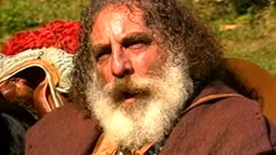 Cisnormativo O ator Aluizio Salles Jr. no papel do “famigerado”, em adaptação do conto homônimo de Guimarães Rosa.