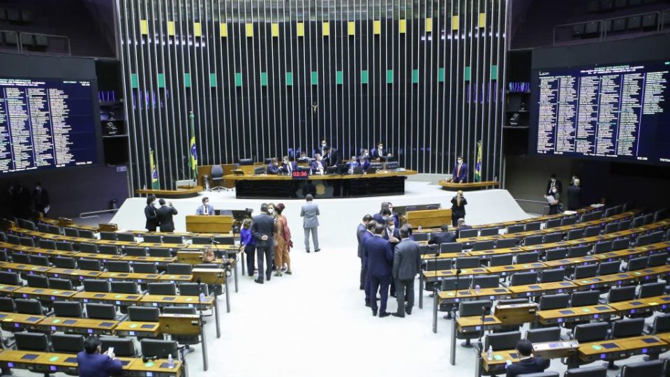 Câmara aprova em 2.º turno parte fatiada da PEC dos precatórios; texto vai à promulgação PEC dos precatórios