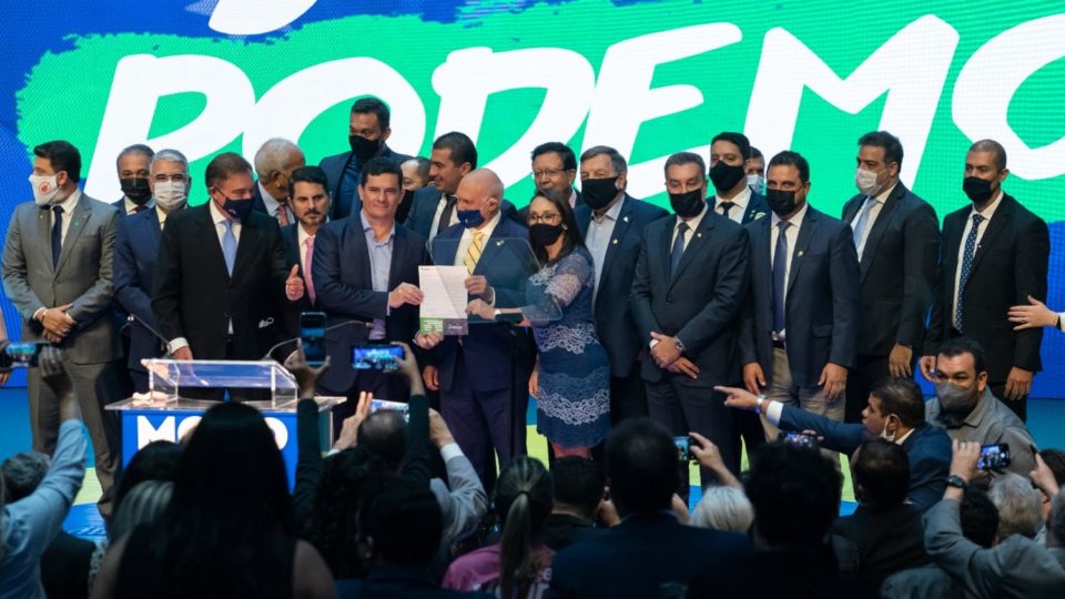 Podemos, de Moro, tem grande distância do Podemos da Espanha Podemos