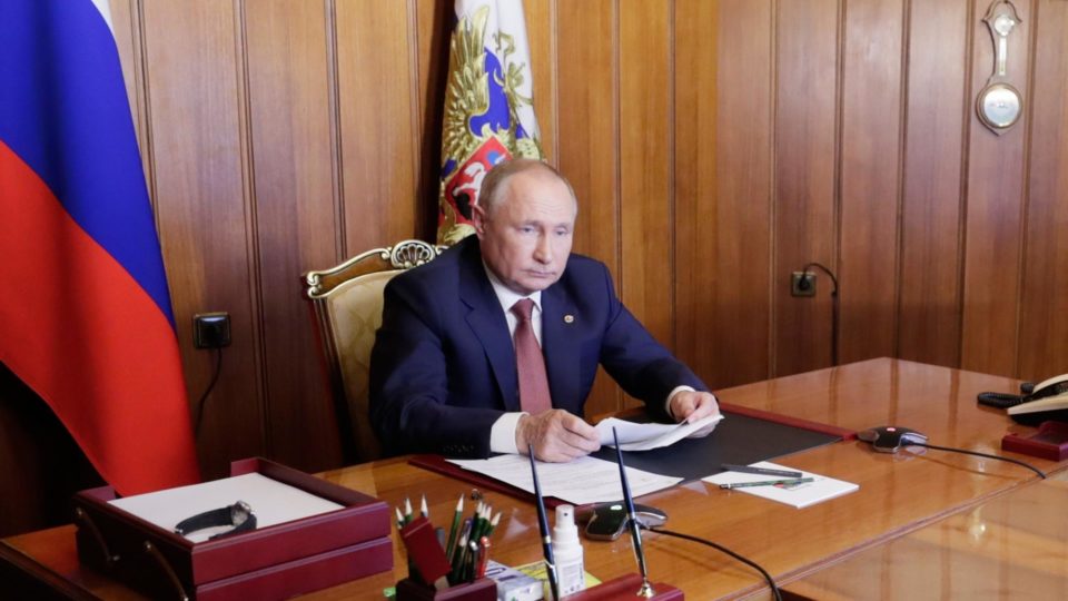 Putin parabeniza Ortega e promete intensificar cooperação com a Nicarágua Presidente russo comemorou “vitória esmagadora” do ditador nicaraguense em eleições consideradas ilegítimas pela maior parte da comunidade internacional
