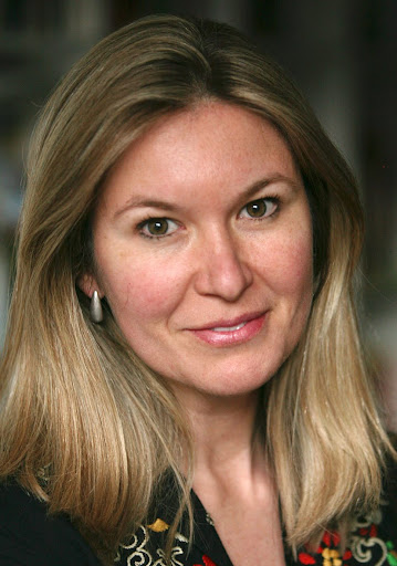 Gisele Raulik Murphy é a primeira brasileira a participar do júri internacional que avalia as cidades para o título de Capital Mundial do Design. Gisele Raulik Murphy é a primeira brasileira a participar do júri internacional que avalia as cidades para o título de Capital Mundial do Design.