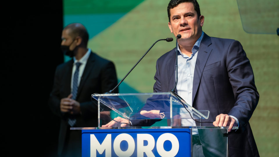 Moro amplia negociações para liderar terceira via; opositores veem dificuldade no Congresso Sérgio Moro durante cerimônia em que ele se filiou ao Podemos.