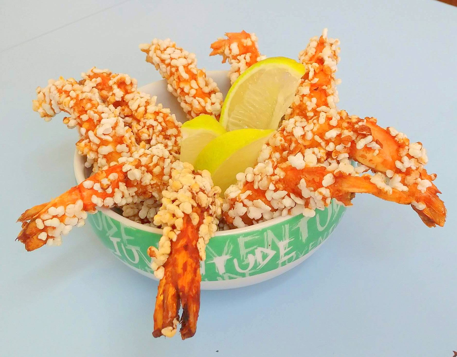 Camarões empanados na tapioca. Confira a receita aqui embaixo. Camarões empanados na tapioca. Confira a receita aqui embaixo.