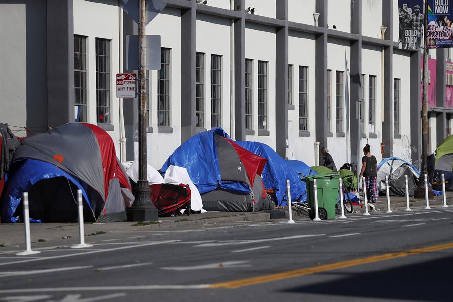 Acampamento de sem-teto em San Francisco, Califórnia
