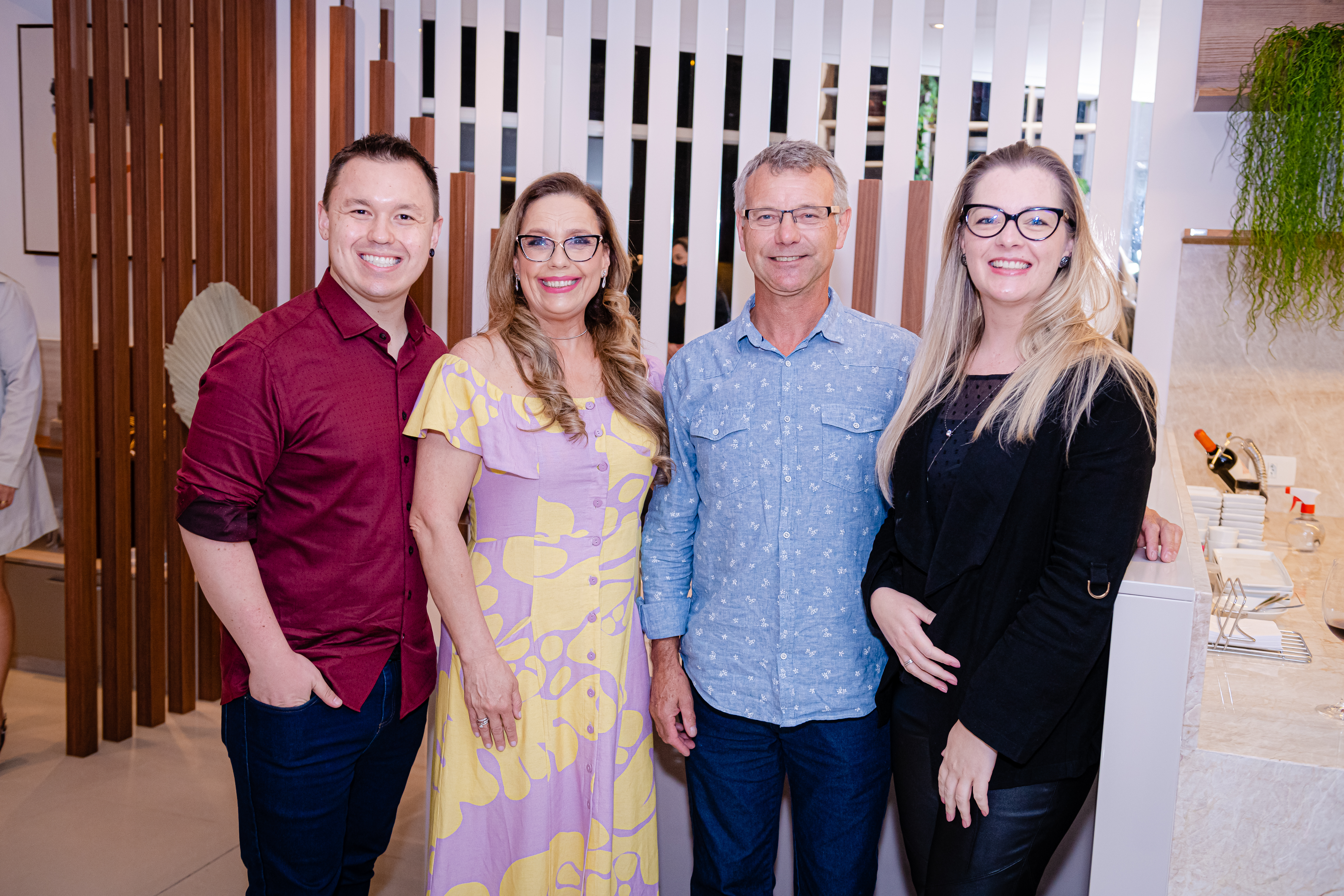 Eduardo Terres e Raulise Mari Ferreira Terres, da Criare, com Laércio Licheski e Michelle Nocko Eduardo Terres e Raulise Mari Ferreira Terres, da Criare, com Laércio Licheski e Michelle Nocko