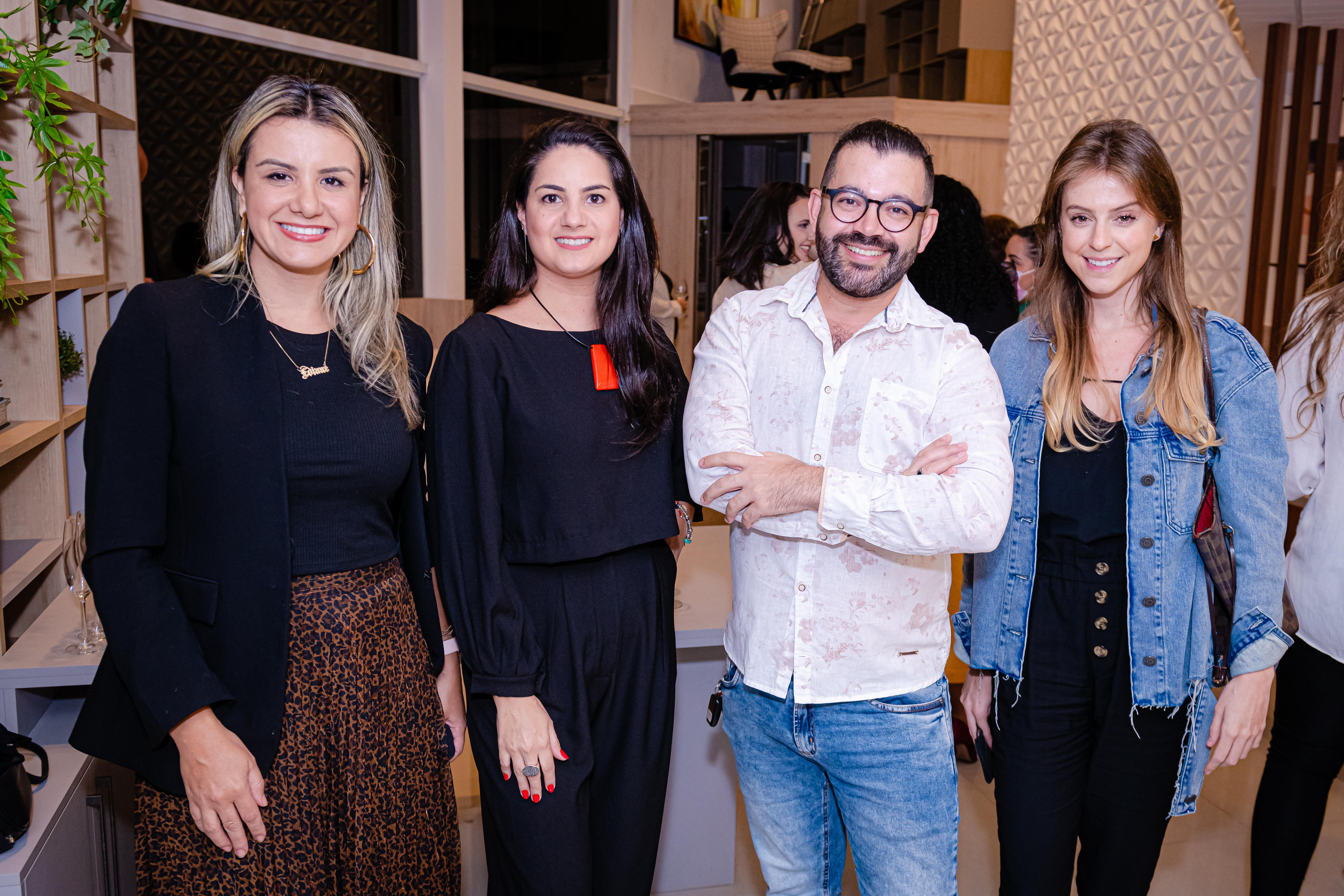 Ediane Tramujas, Camila Rocha, Nelson Machado e Camila Picoli Ediane Tramujas, Camila Rocha, Nelson Machado e Camila Picoli