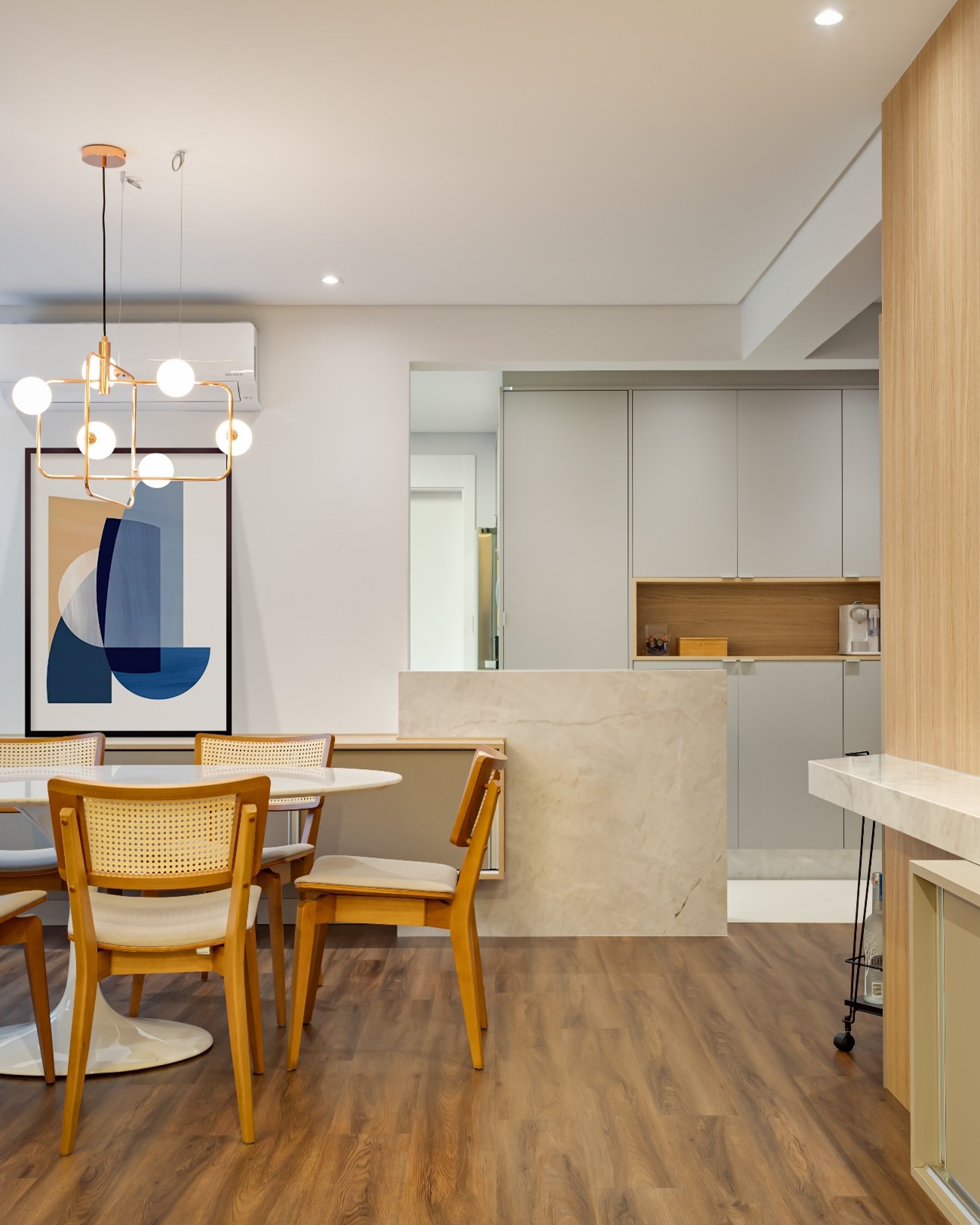 A instalação do piso aquecido pode ser feita em qualquer cômoda da casa e sob qualquer tipo de revestimento. A instalação do piso aquecido pode ser feita em qualquer cômoda da casa e sob qualquer tipo de revestimento.