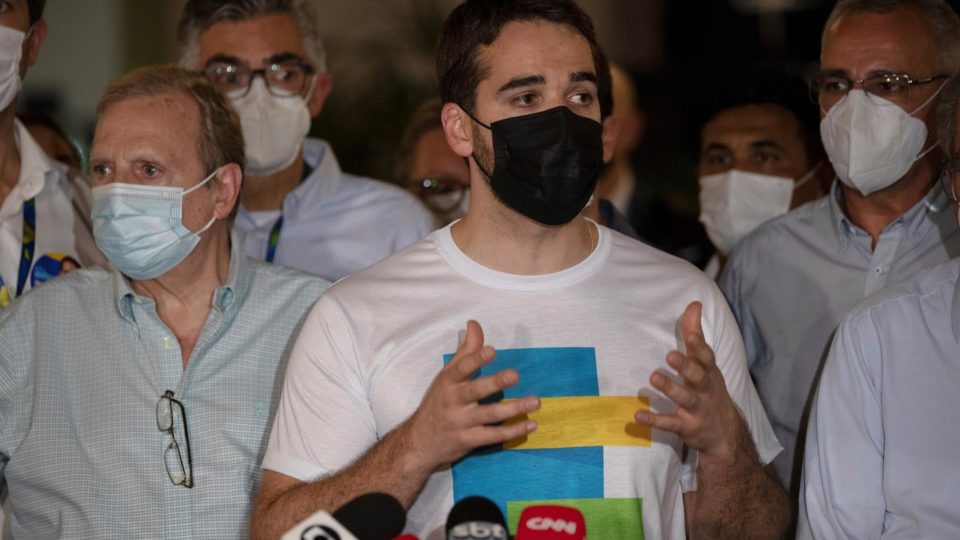 Após falha nas prévias, PSDB vai contratar empresa para testar novo aplicativo PSDB espera finalizar as prévias neste domingo (28).