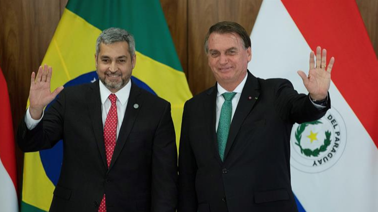 O presidente Jair Bolsonaro e o presidente do Paraguai, Mario Abdo Benítez.
